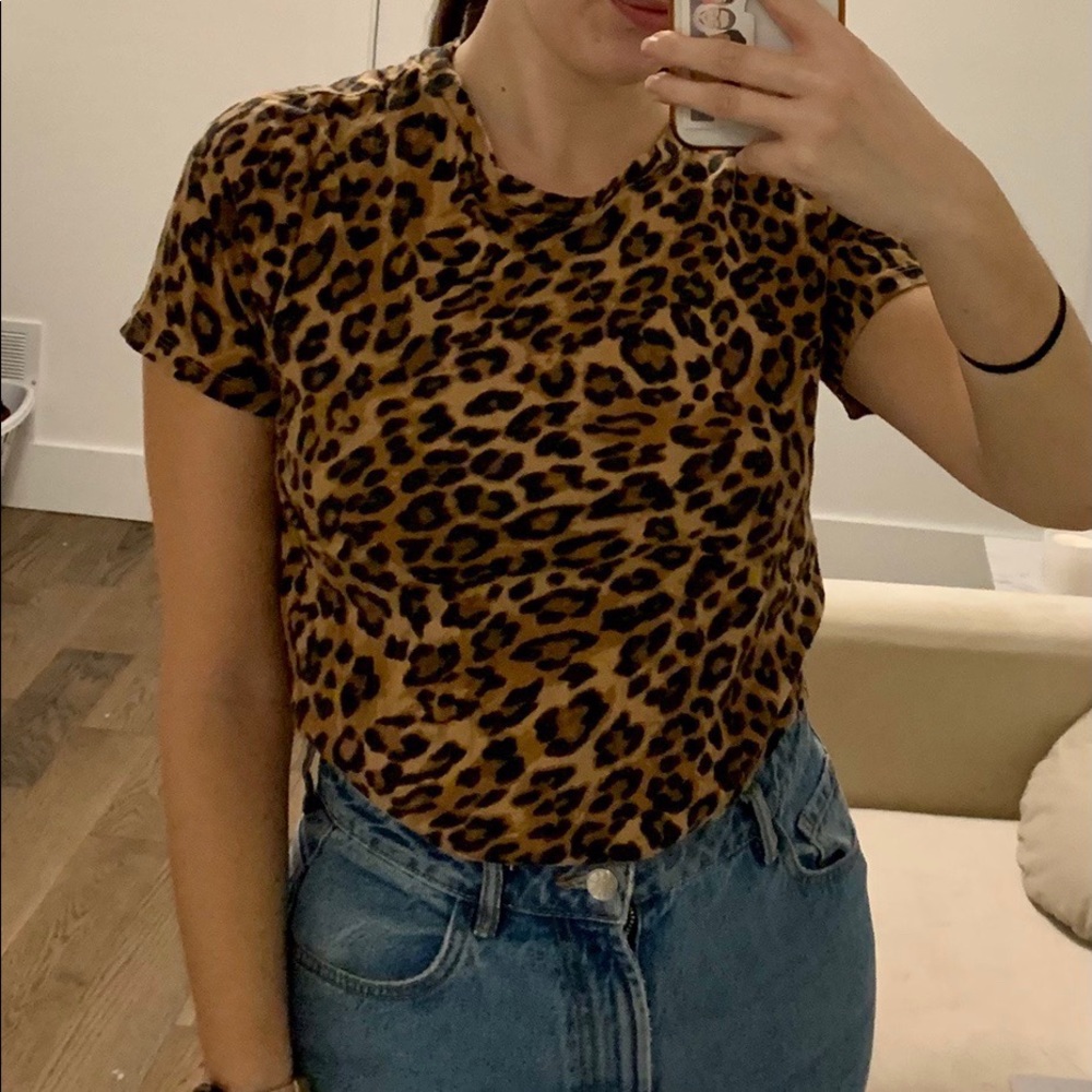 Leopard Print Tee - Picture 2 of 3